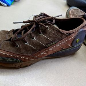 Merrell shoes size 10